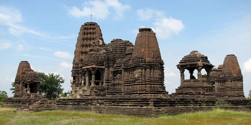 Gondeshwar Temple